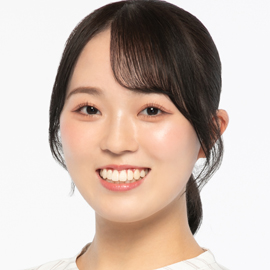 鳴 梓紗